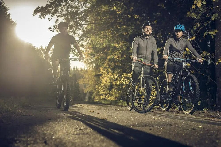 What Clothing to Wear for Winter Cycling and Other Tips for Beginners