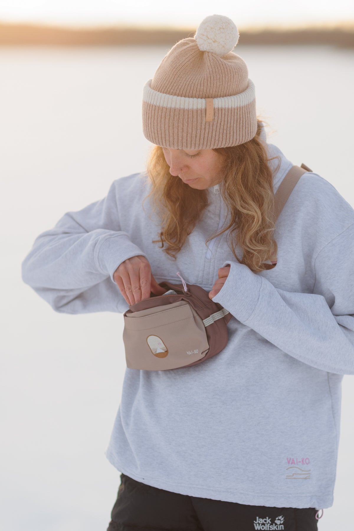 VAI-KØ Tunturiyö Hip Pack - 100% Recycled Polyester Sesame Mix Bags