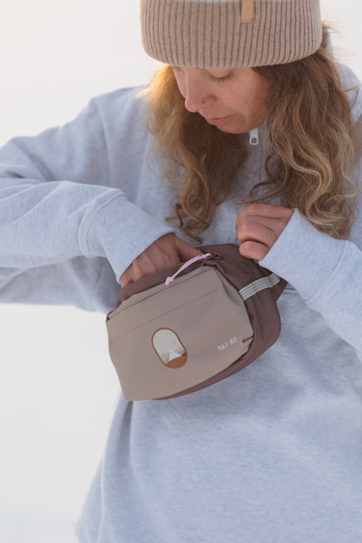 VAI-KØ Tunturiyö Hip Pack - 100% Recycled Polyester Sesame Mix Bags