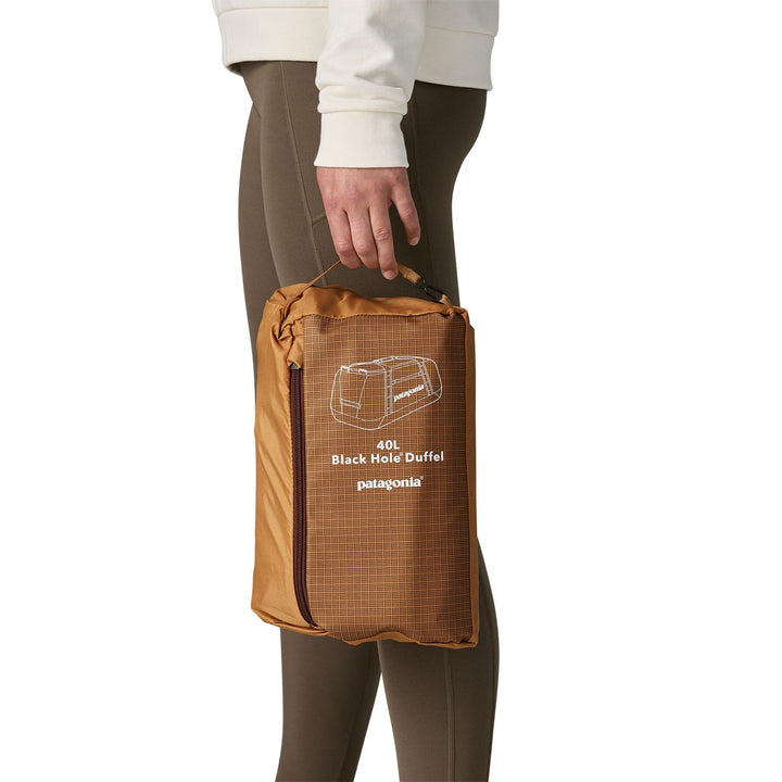 Patagonia Black Hole Duffel 40L - 100% postconsumer recycled polyester Talon Gold Bags