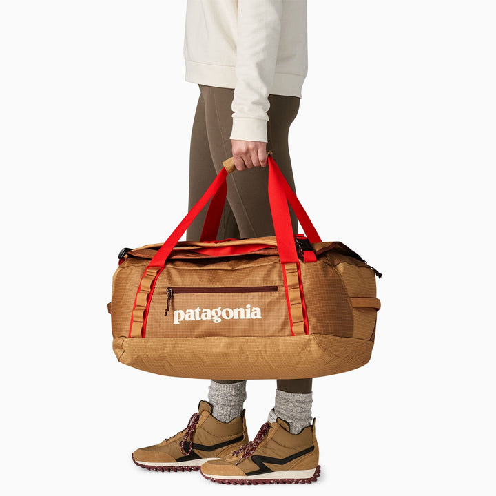 Patagonia Black Hole Duffel 40L - 100% postconsumer recycled polyester Talon Gold Bags