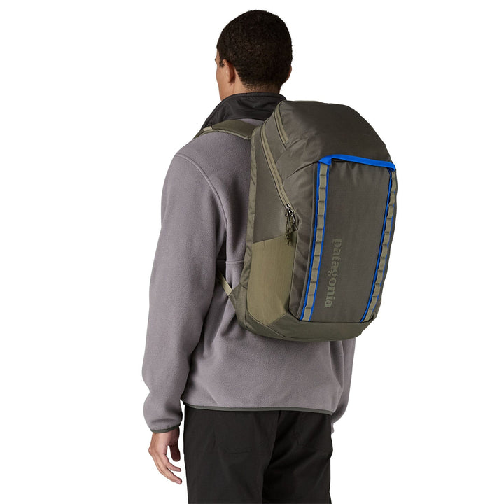 Black Hole Pack 32L - 100% Recycled Polyester Bags Patagonia