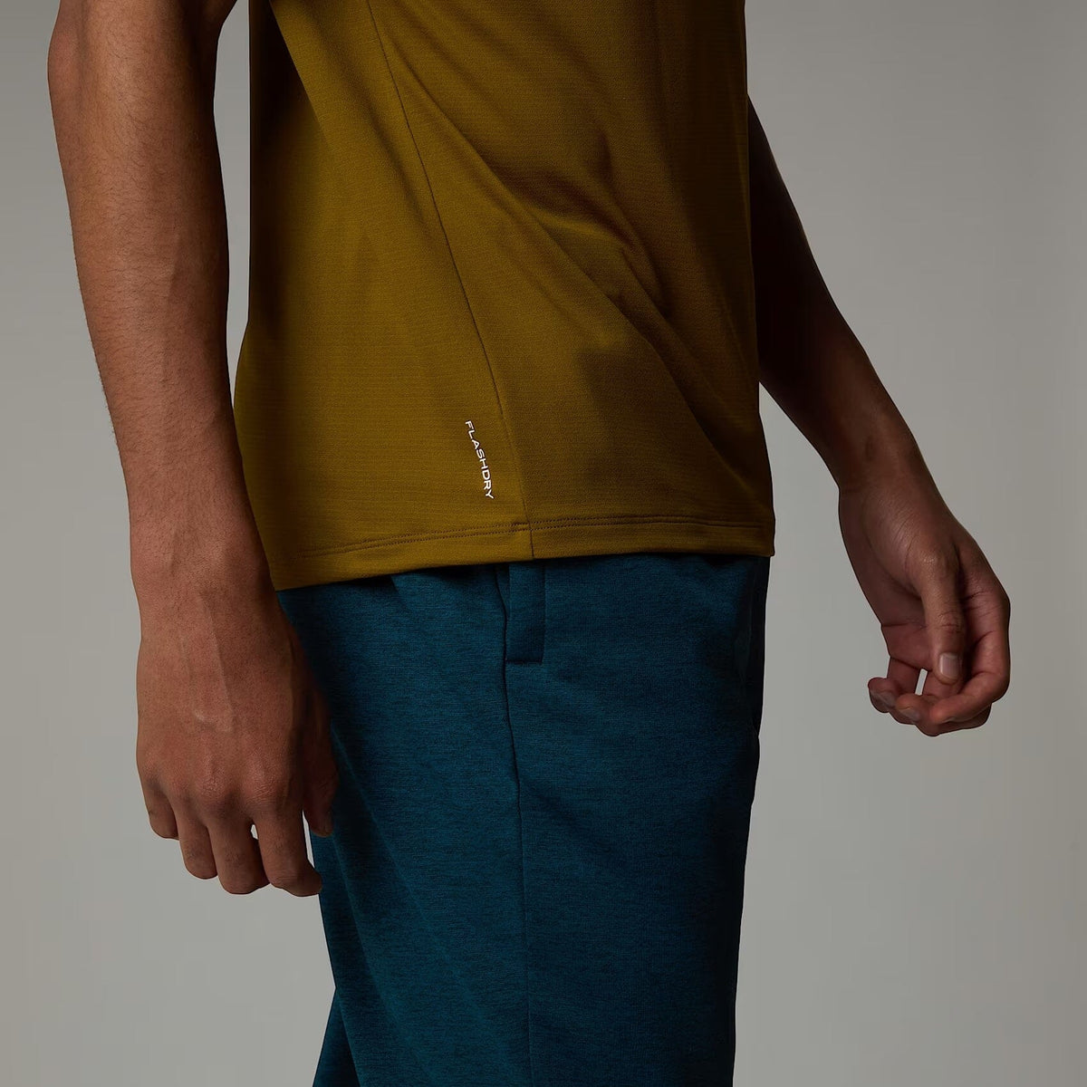 M's 24/7 S/S Regular Tee - Recycled polyester Shirt The North Face