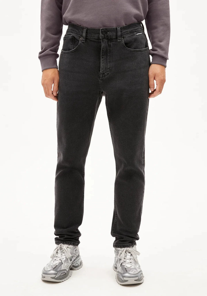 M's Aarjo Tarpa Jeans - Tapered Fit Denim - Organic cotton Pants Armedangels Black Washed Authentic 29 32