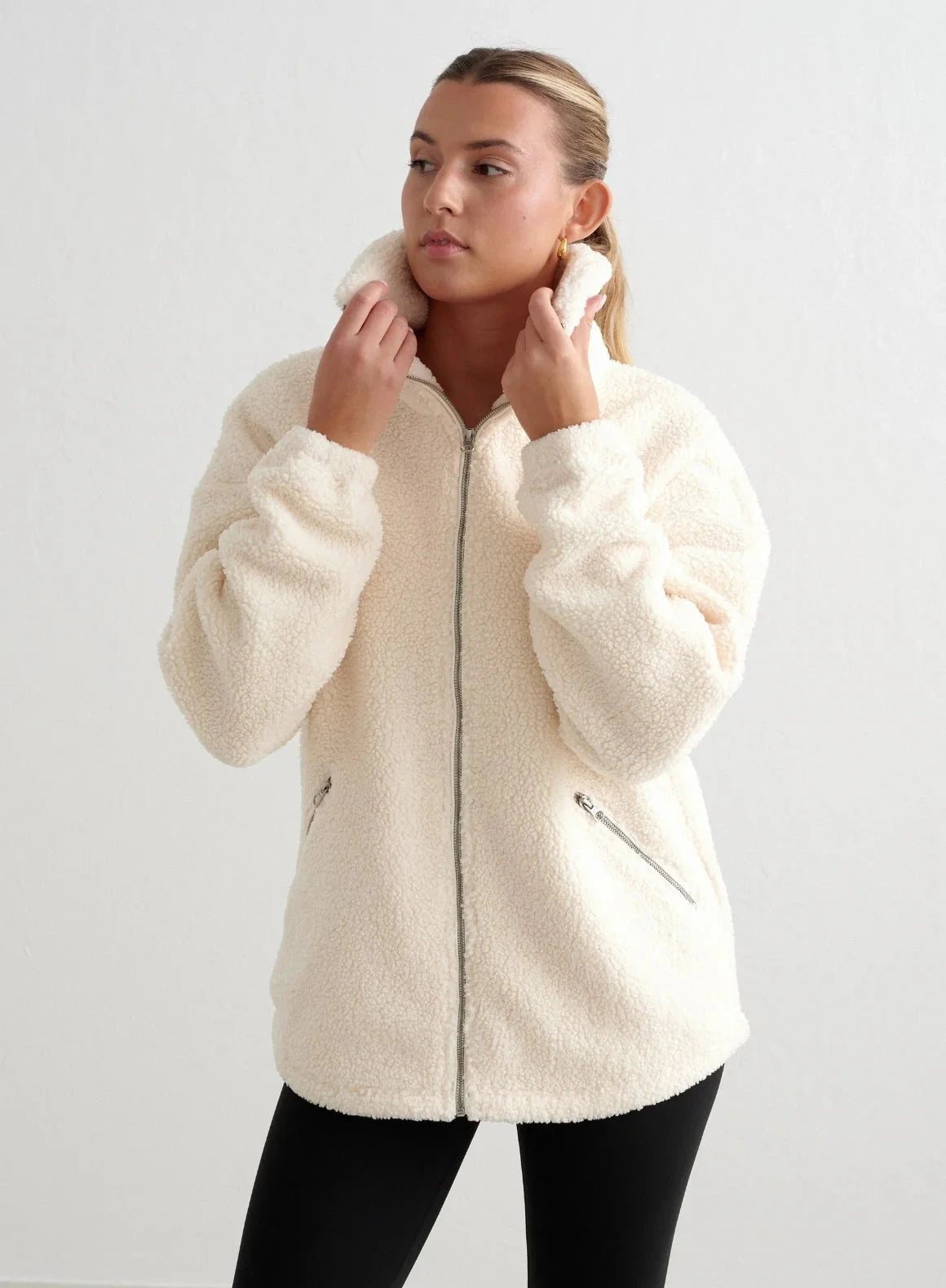 Pile Jacket Outerwear Aimn Almond White XS