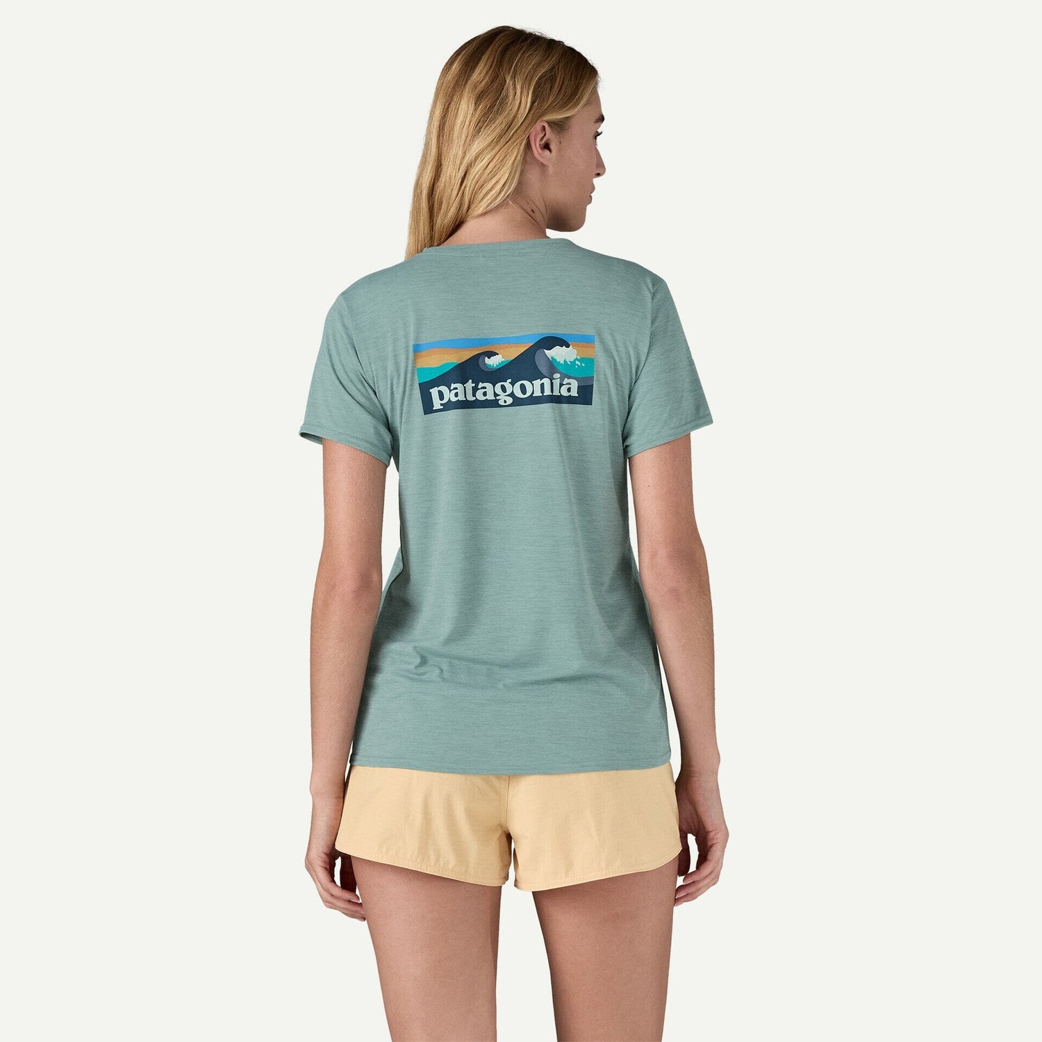 Patagonia W's Cap Cool Daily Graphic Shirt - Waters - Recycled Polyester Boardshort Logo: Thermal Blue X-Dye Shirt