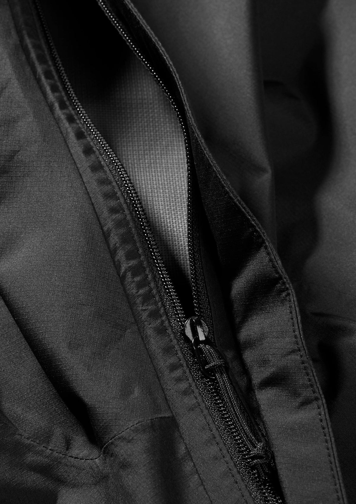 W's Downpour Eco Jacket - Recycled polyester Jacket Rab