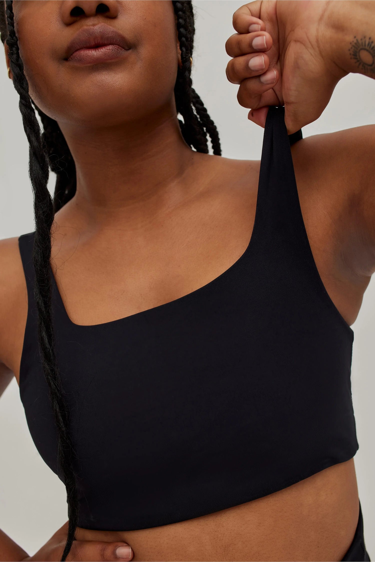 Girlfriend Collective W's Tommy Bra Square Neck - Made from Recycled Plastic Bottles Black Underwear