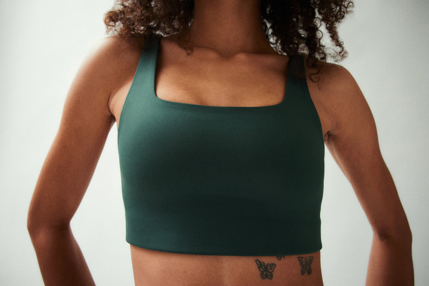 Girlfriend Collective W's Tommy Bra Square Neck - Made from Recycled Plastic Bottles Moss Underwear