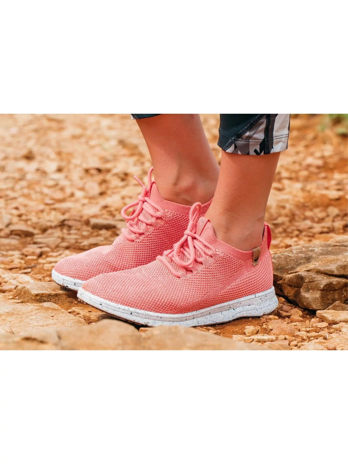 W's Tsavo - 100% Vegan - Recycled and bio-sourced materials Shoes Saola