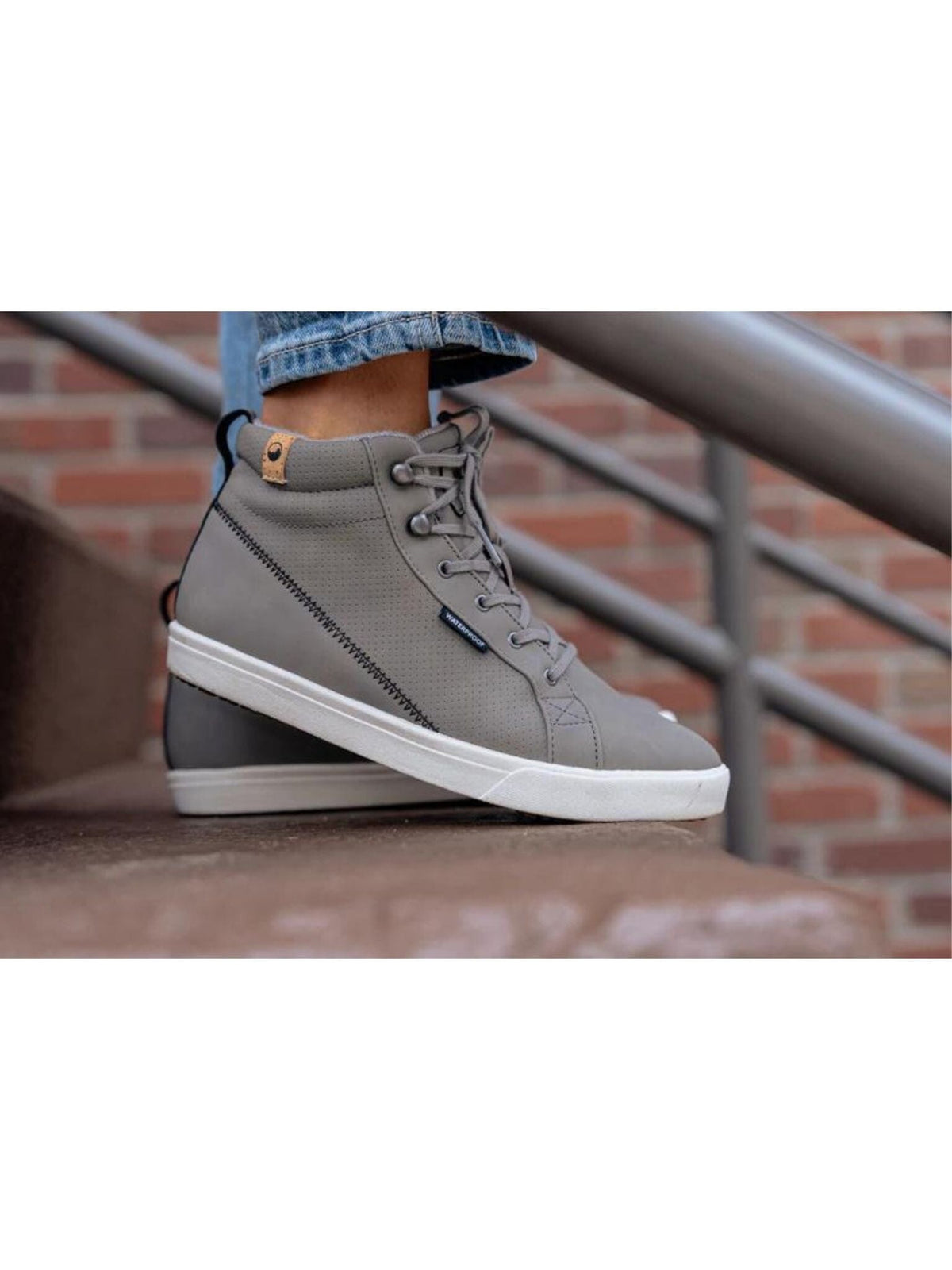 W's Wanaka Waterproof Sneakers - Recycled PET and bio-sourced materials Shoes Saola