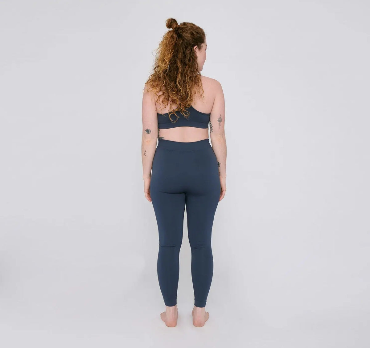 W's Active Seamless Leggings - Recycled Nylon Pants Organic Basics