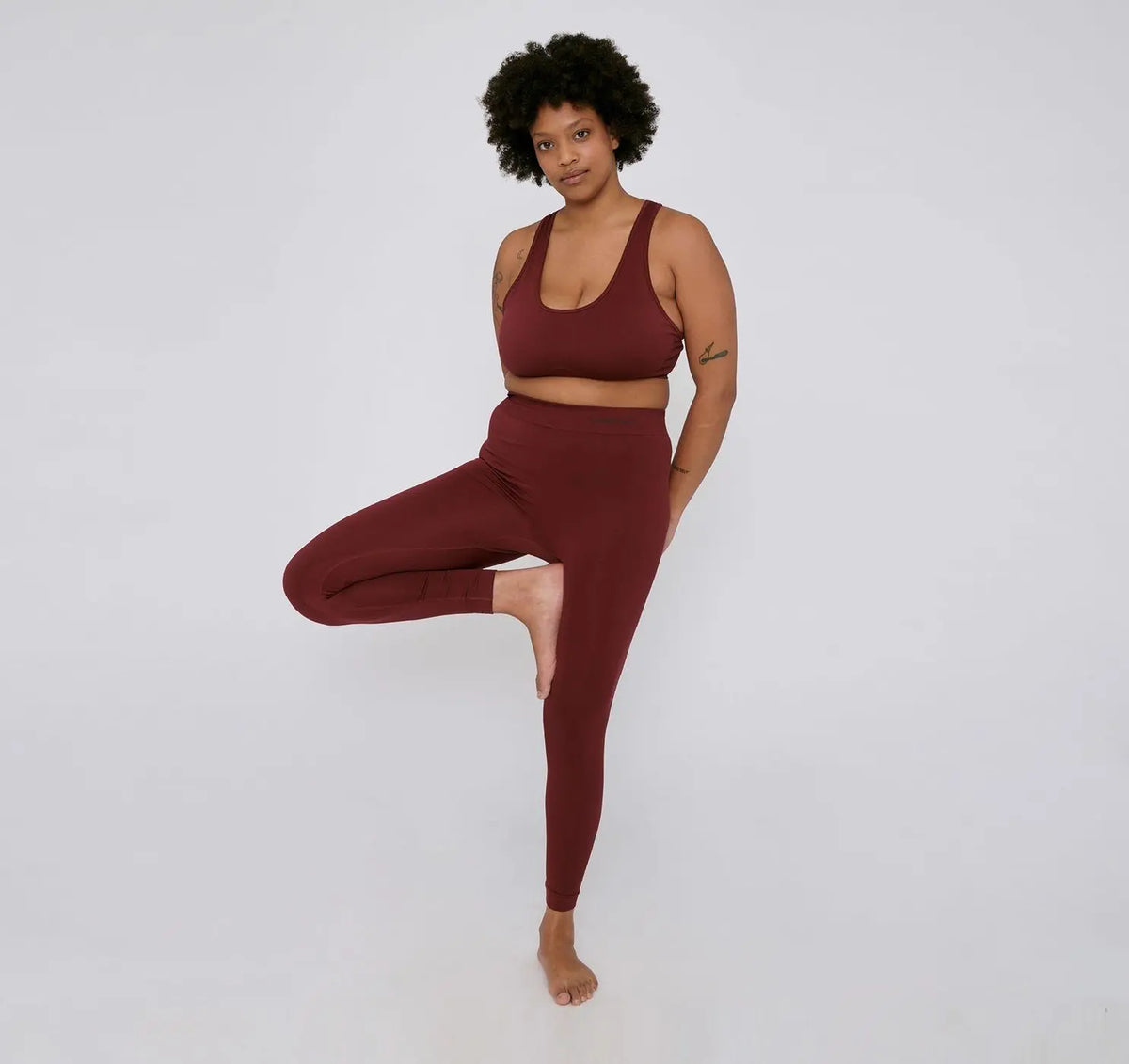 W's Active Seamless Leggings - Recycled Nylon Pants Organic Basics Burgundy XS-S