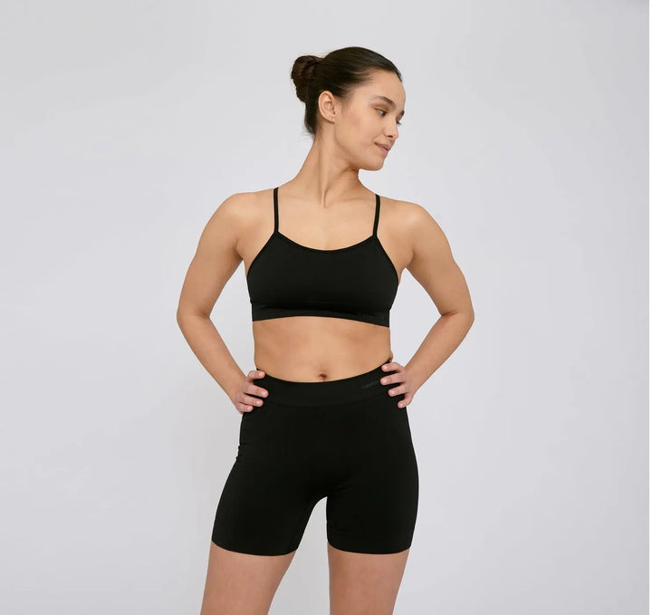 W's Active Seamless Yoga Shorts - Recycled Nylon Pants Organic Basics Black XS-S