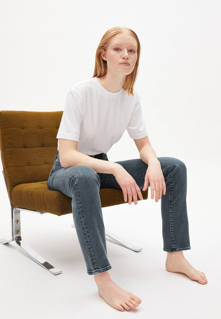 W's Carenaa - Straight fit Mid Waist jeans - Organic cotton Pants Armedangels