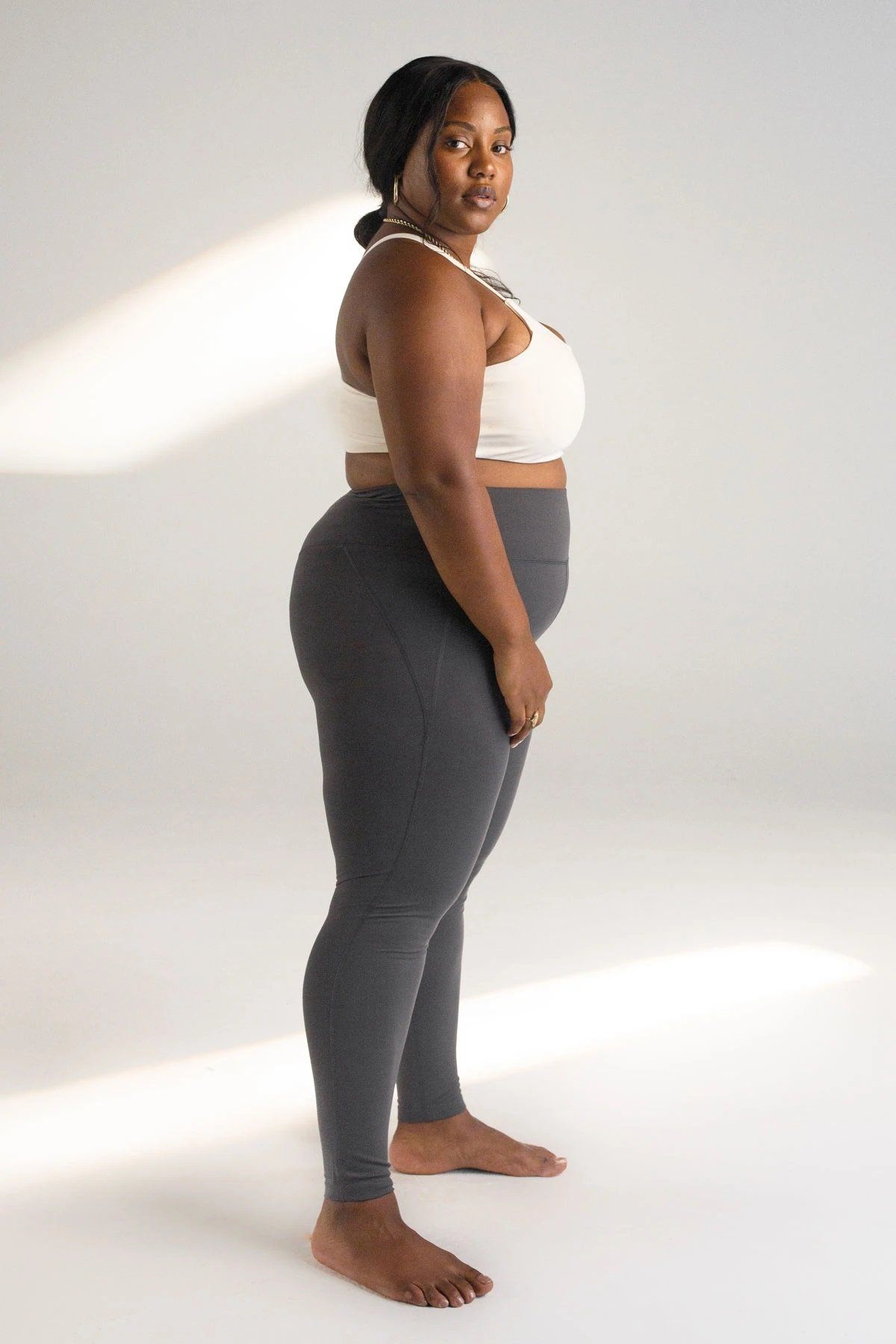Girlfriend Collective W's Compressive Leggings - 7/8 - Made From Recycled Plastic Bottles Moon Pants