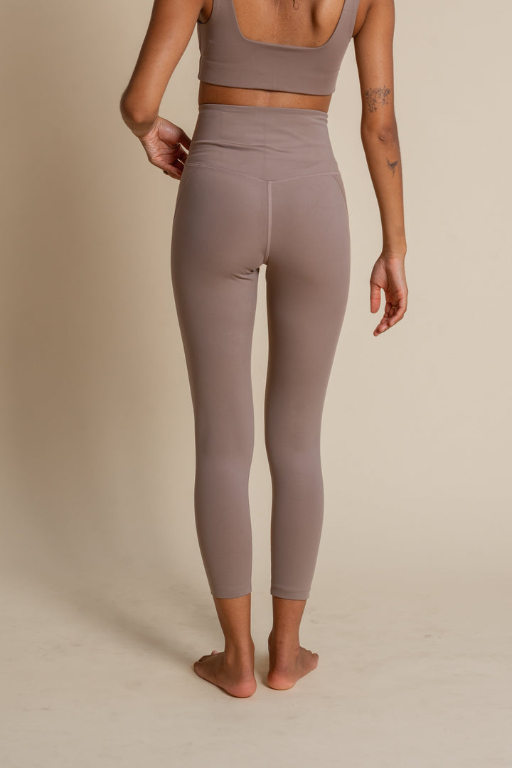Girlfriend Collective W's Compressive Leggings - 7/8 - Made From Recycled Plastic Bottles Earth 3XL Pants
