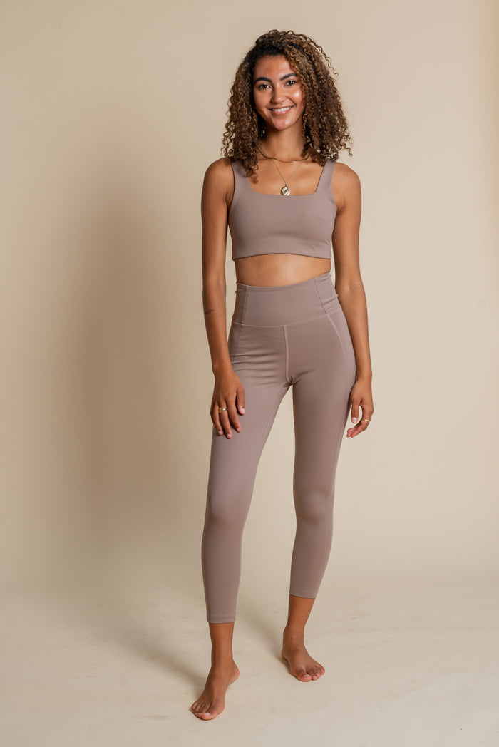 Girlfriend Collective W's Compressive Leggings - 7/8 - Made From Recycled Plastic Bottles Limestone Pants