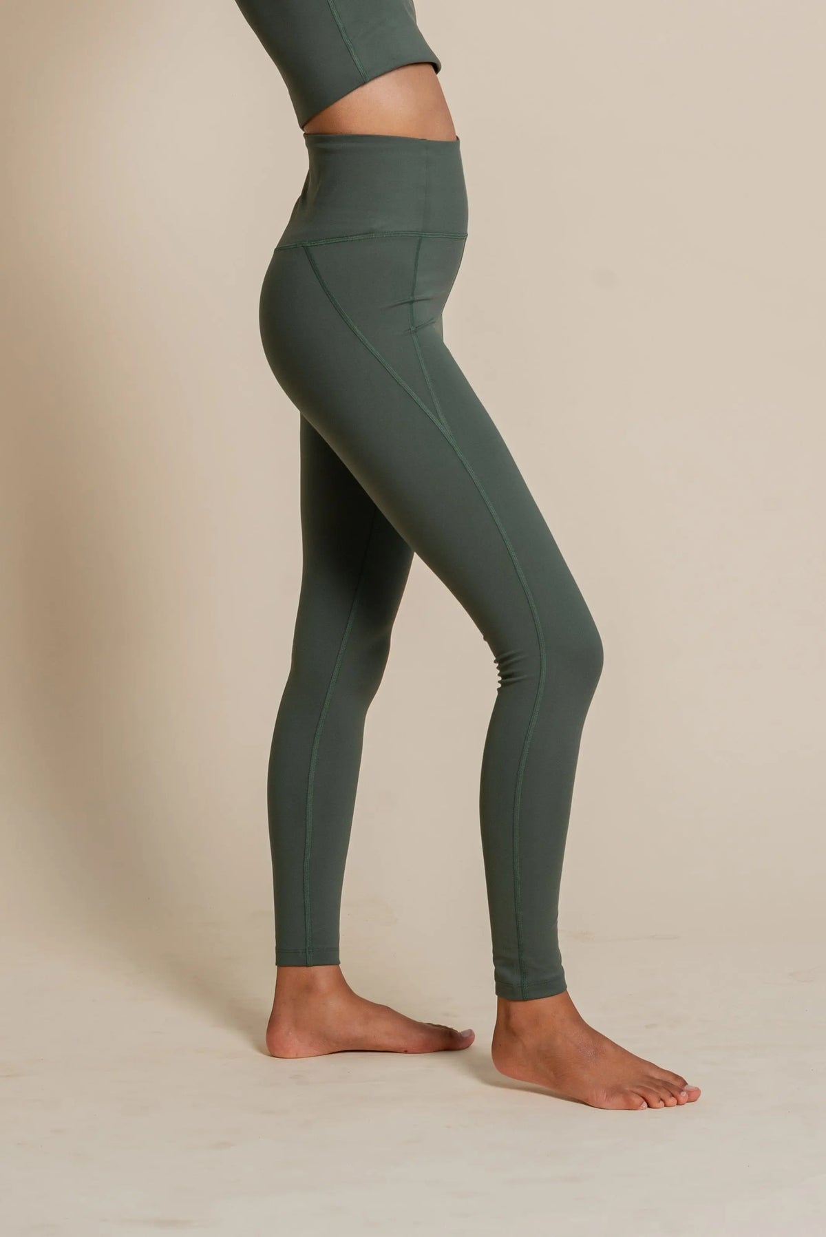 Girlfriend Collective W's Compressive Leggings - Limited Colors - Made From Recycled Plastic Bottles Earth Normal Pants