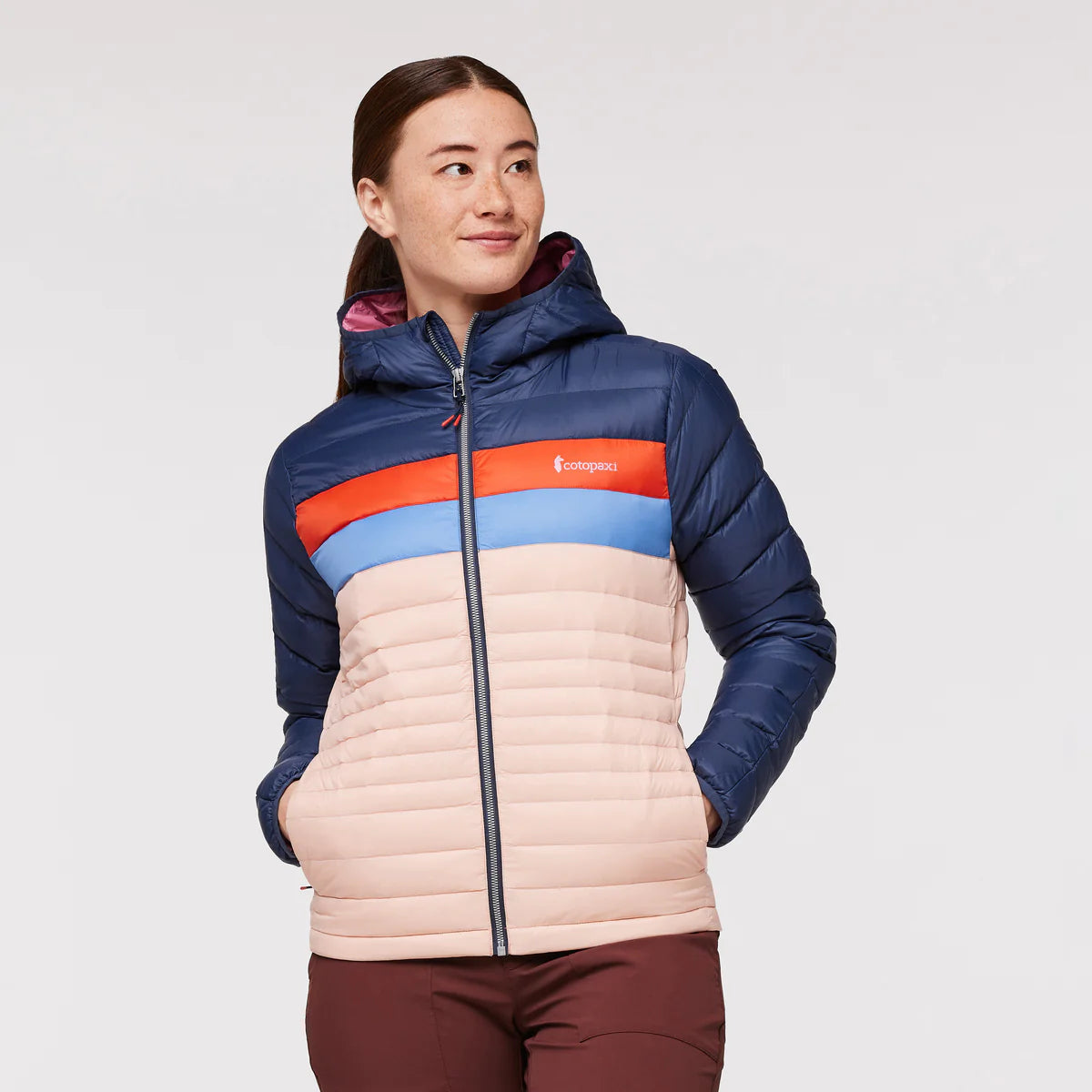 Cotopaxi - W's Fuego Down Hooded Jacket - Responsibly sourced down - Weekendbee - sustainable sportswear