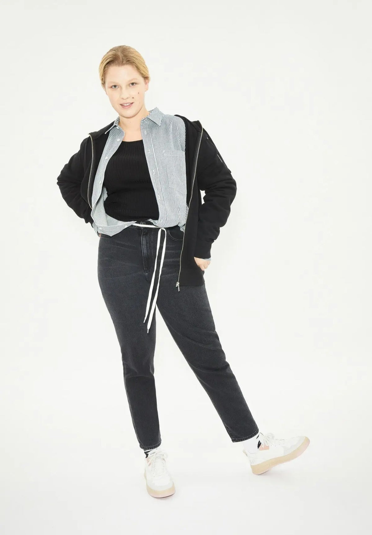 W's Mairaa - Mom Fit High Waist - 100% Organic cotton Pants Armedangels