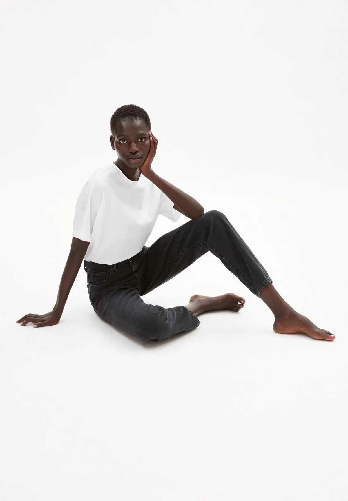 W's Mairaa - Mom Fit High Waist - 100% Organic cotton Pants Armedangels