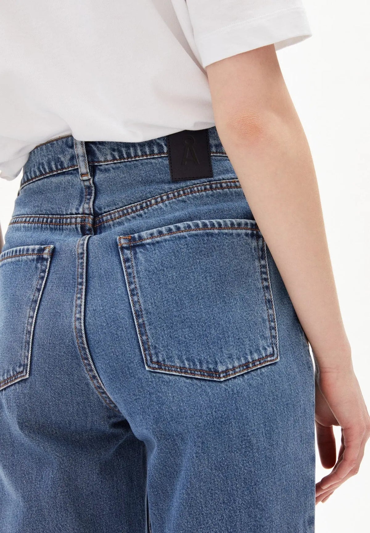 W's Mairaa - Mom Fit High Waist - 100% Organic cotton Pants Armedangels