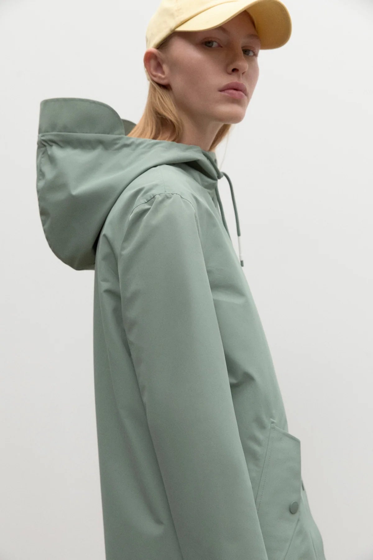 Ecoalf W's Rinnesalf Jacket - 100% Recycled polyester Thyme Jacket
