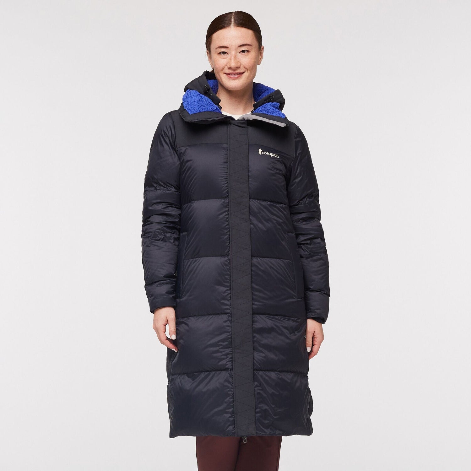 Cotopaxi - W's Solazo Down Parka - Responsibly sourced down - Weekendbee - sustainable sportswear