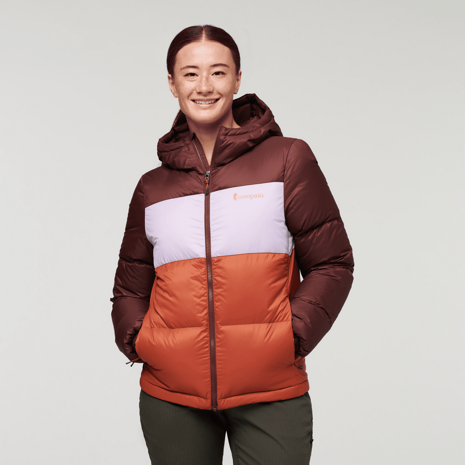 Cotopaxi W's Solazo Hooded Down Jacket - Responsibly sourced down Chestnut & Spice Jacket