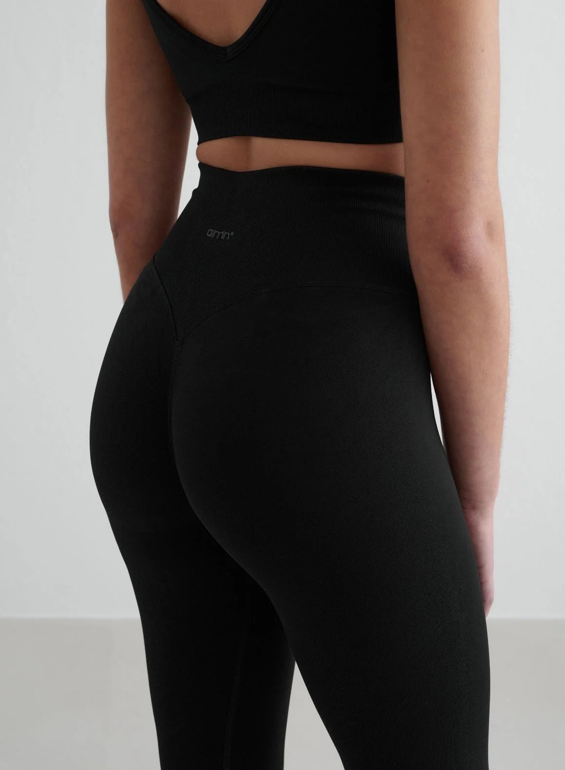 Aimn - Shape Seamless Tights - Weekendbee - sustainable sportswear