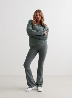 Aimn Serif Sweatshirt Sage Sweaters