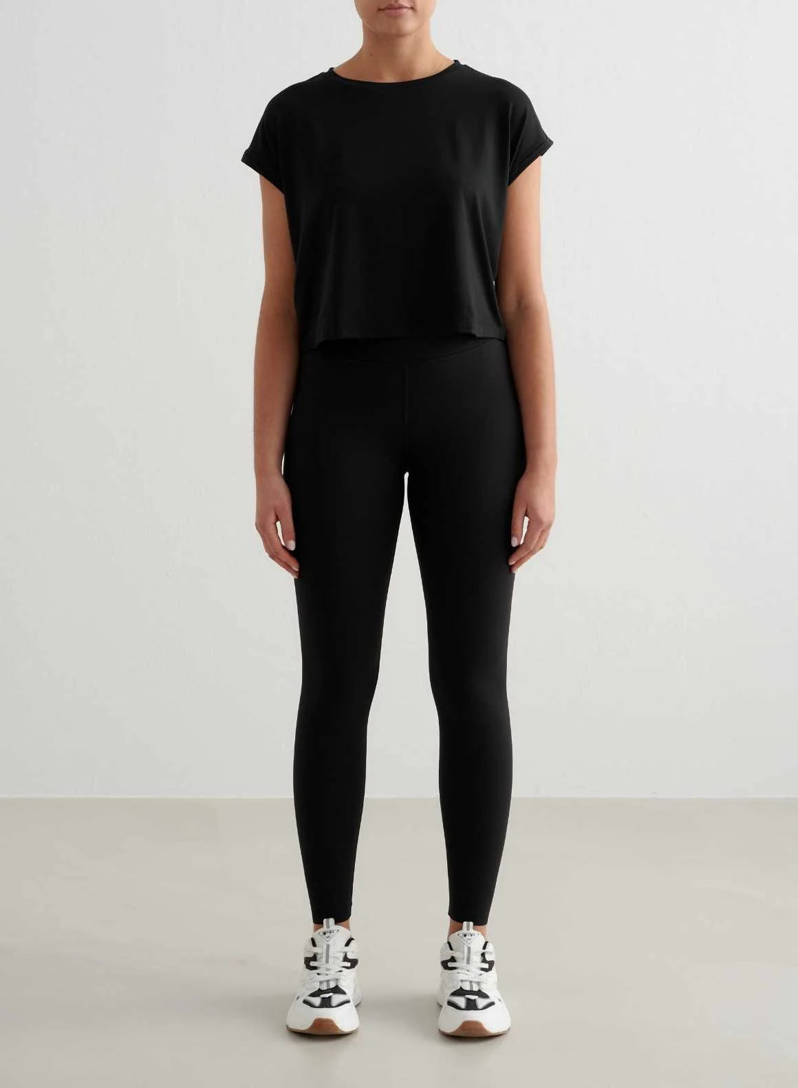 Aimn - Soft Basic Roll Sleeve Top - Weekendbee - sustainable sportswear