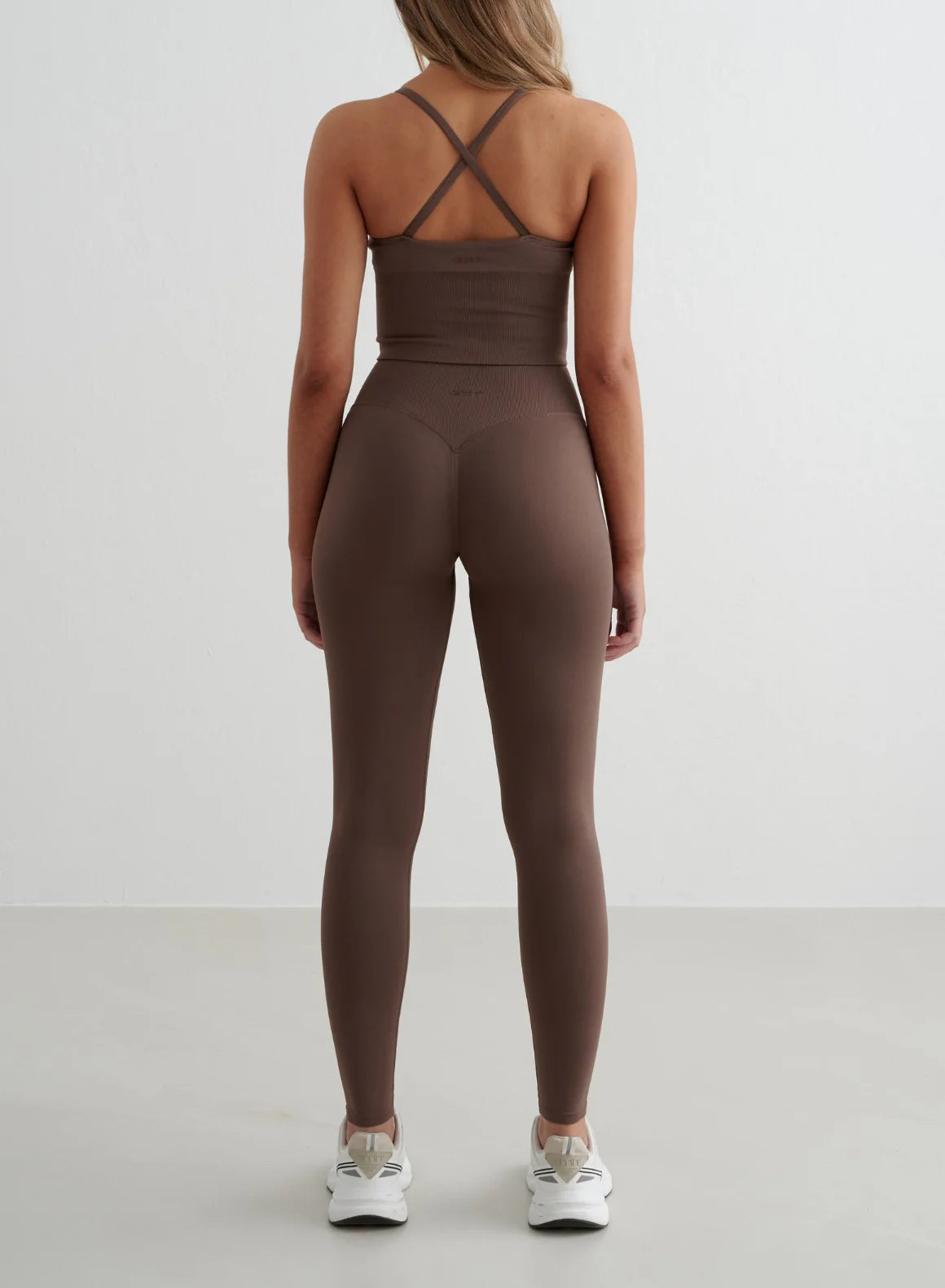 Aimn - Shape Seamless Cross Back Bralette - Weekendbee - sustainable sportswear