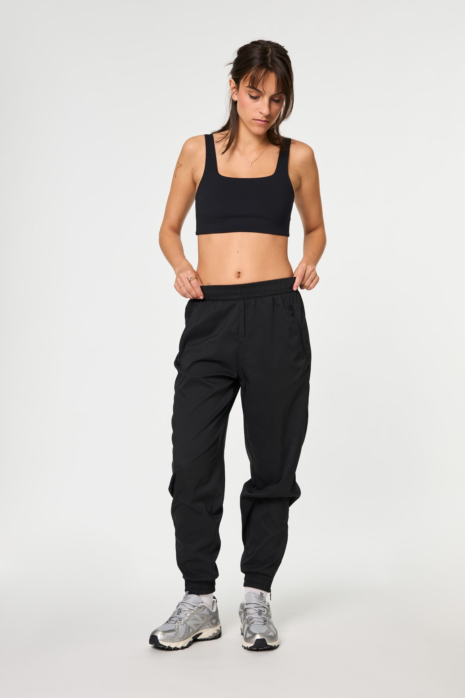 Girlfriend Collective - W's Summit Track Pant - Made From Recycled PET Bottles - Weekendbee - sustainable sportswear
