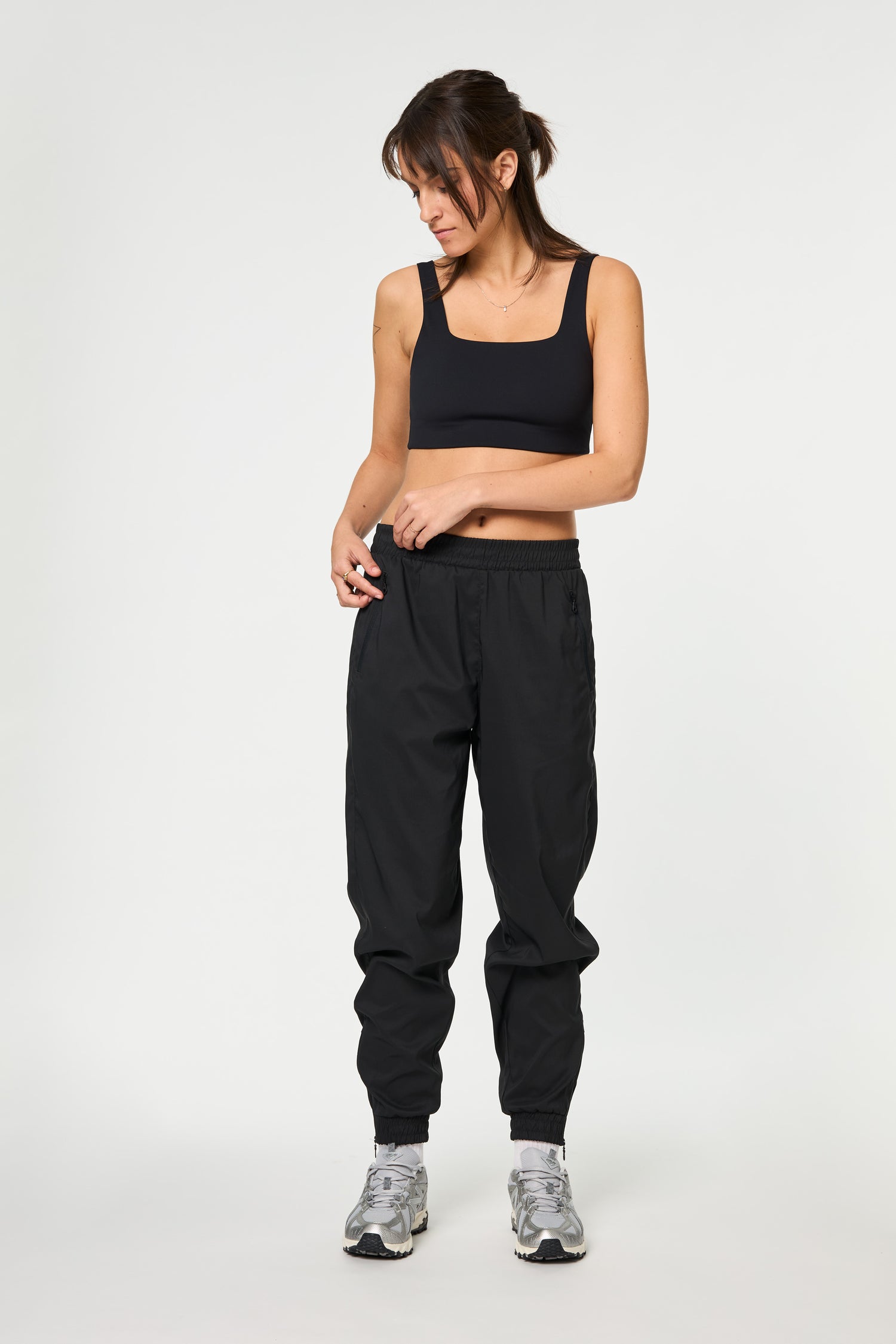 Girlfriend Collective - W's Summit Track Pant - Made From Recycled PET Bottles - Weekendbee - sustainable sportswear