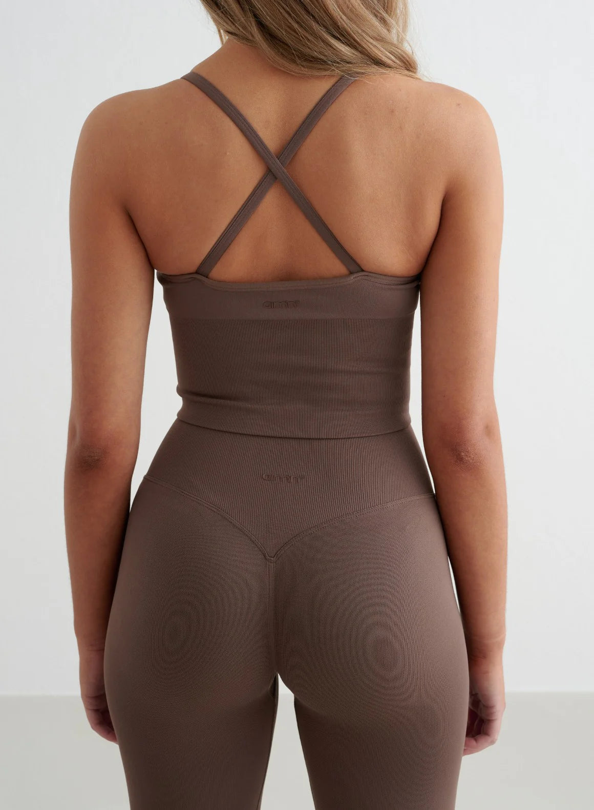 Aimn - Shape Seamless Cross Back Bralette - Weekendbee - sustainable sportswear
