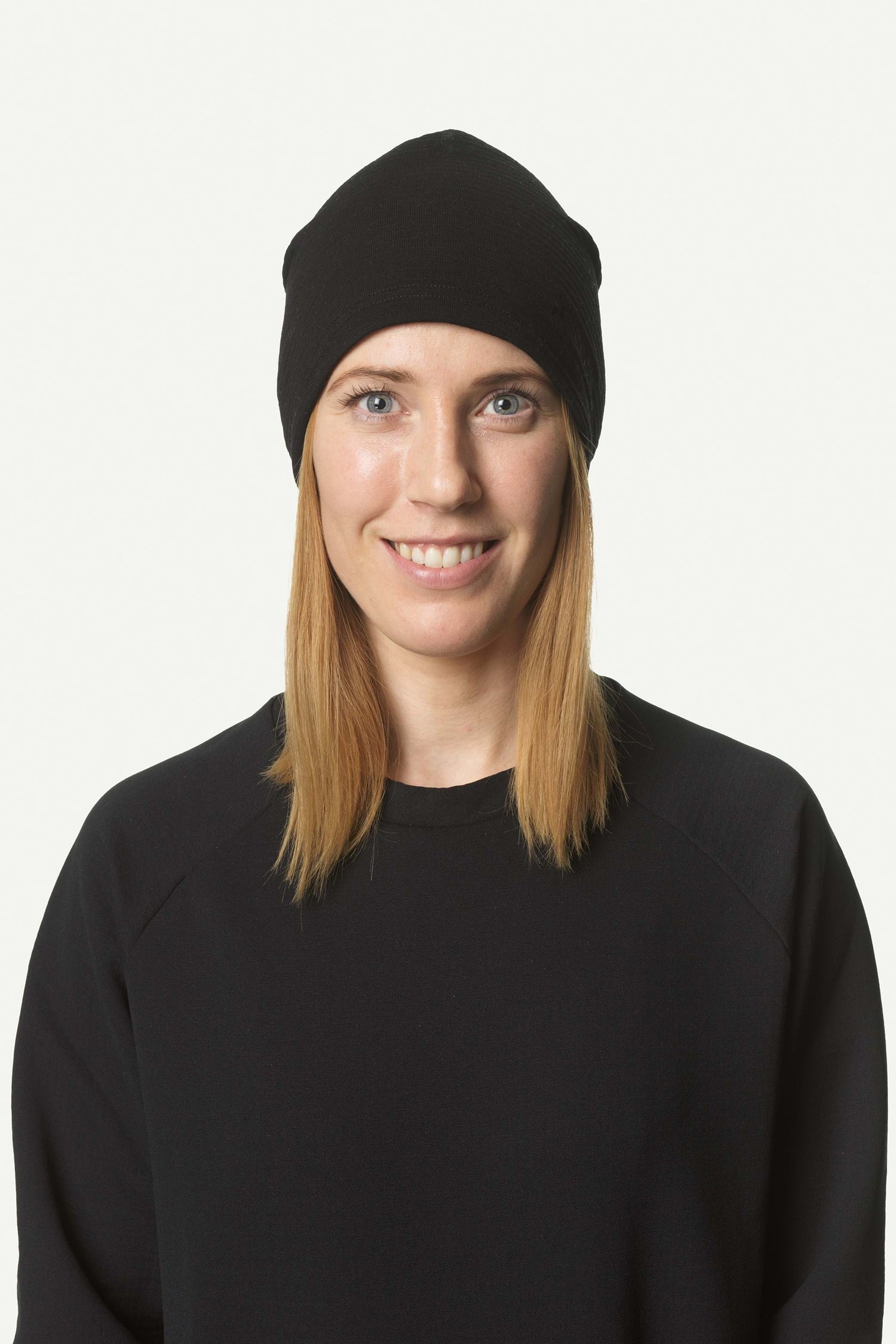 Houdini Desoli Thermal Hat - 100% Merino Wool True Black Headwear