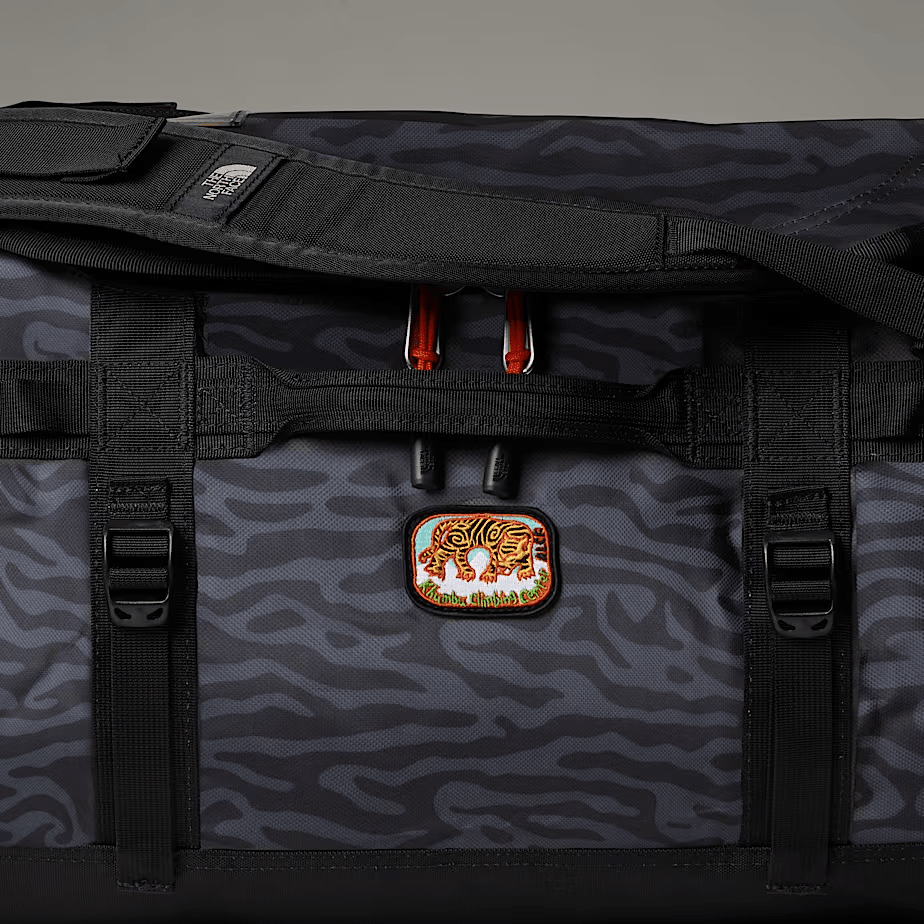 The North Face Base Camp Duffel S 50L - Recycled Polyester TNF Black TNF Tiger Stripe Print Bags