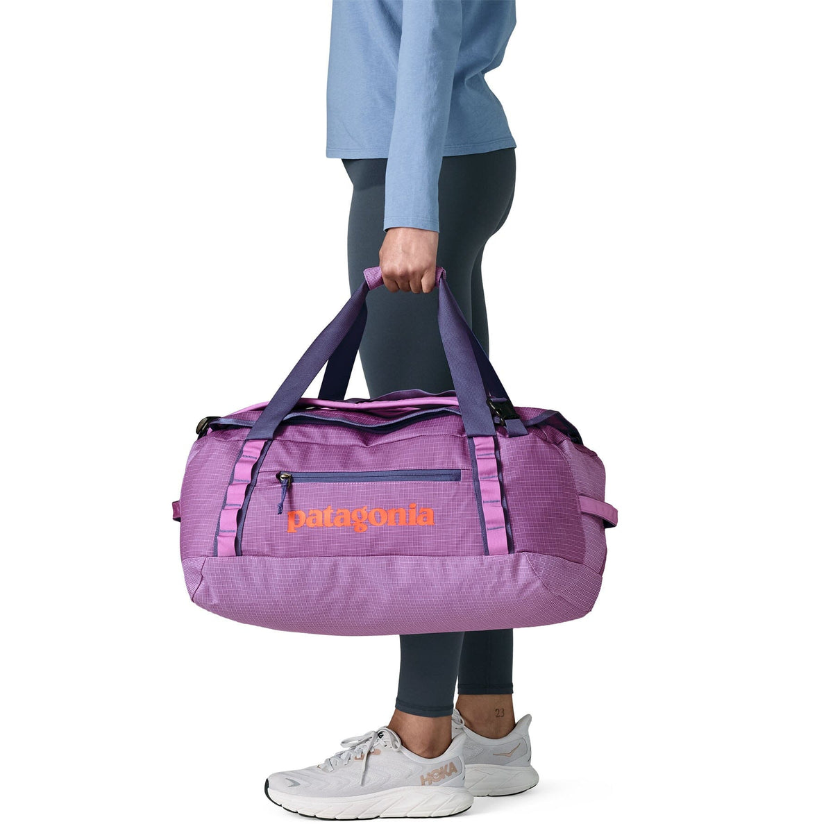 Patagonia Black Hole Duffel 40L - 100% postconsumer recycled polyester Brisk Purple Bags