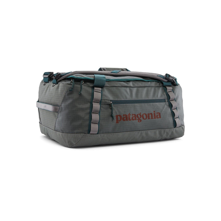 Black Hole Duffel 40L - 100% postconsumer recycled polyester Bags Patagonia NGRY 