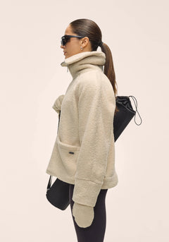 Casall Casall Sherpa Short Zip Jacket Ecru Ecru
