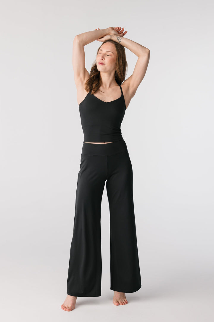 Float Ballet V-neck Tank Top Shirt Girlfriend Collective 