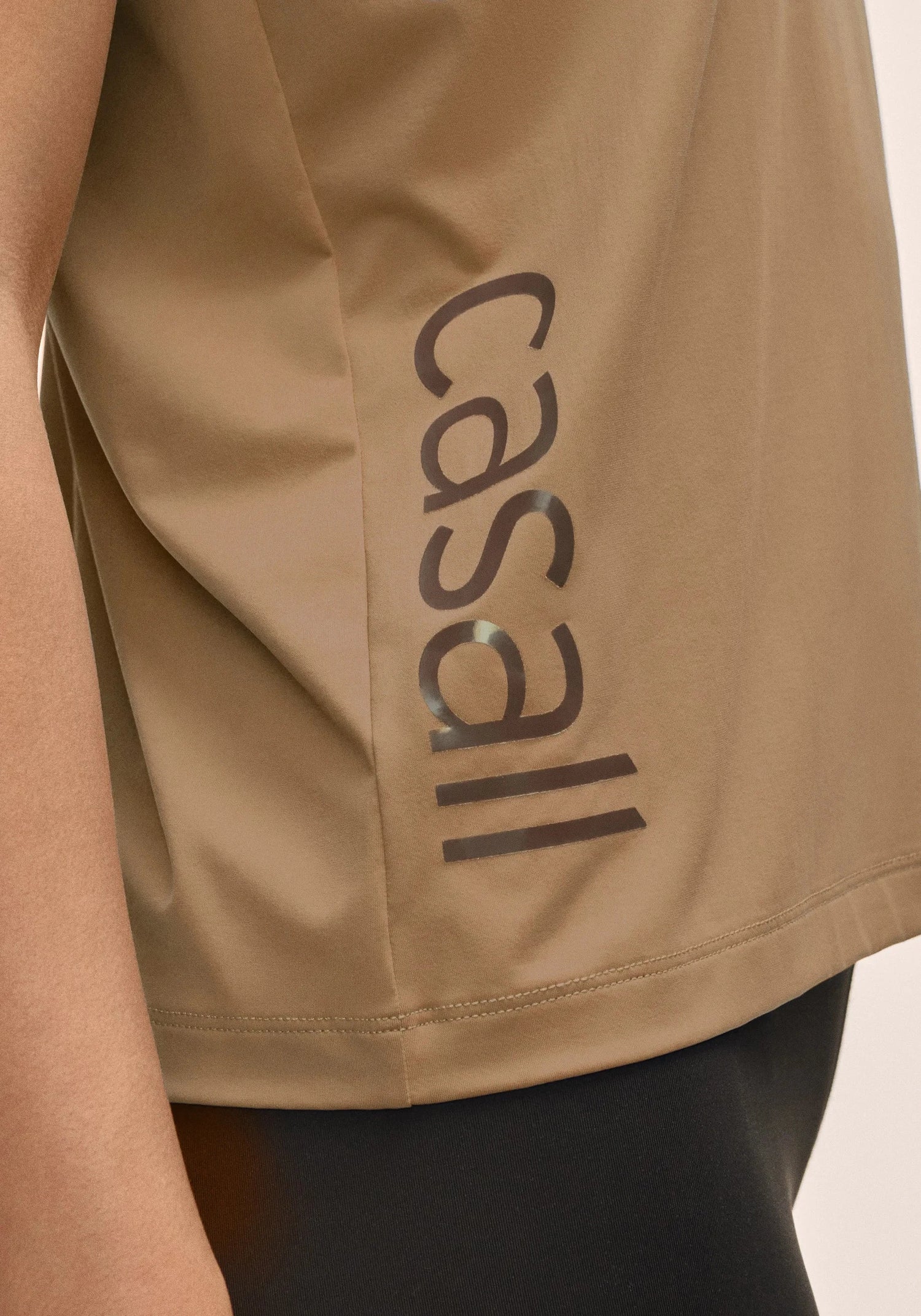 Casall Graphic Tank Light Khaki Shirt