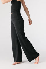 Jada Straight Leg Pant - Black