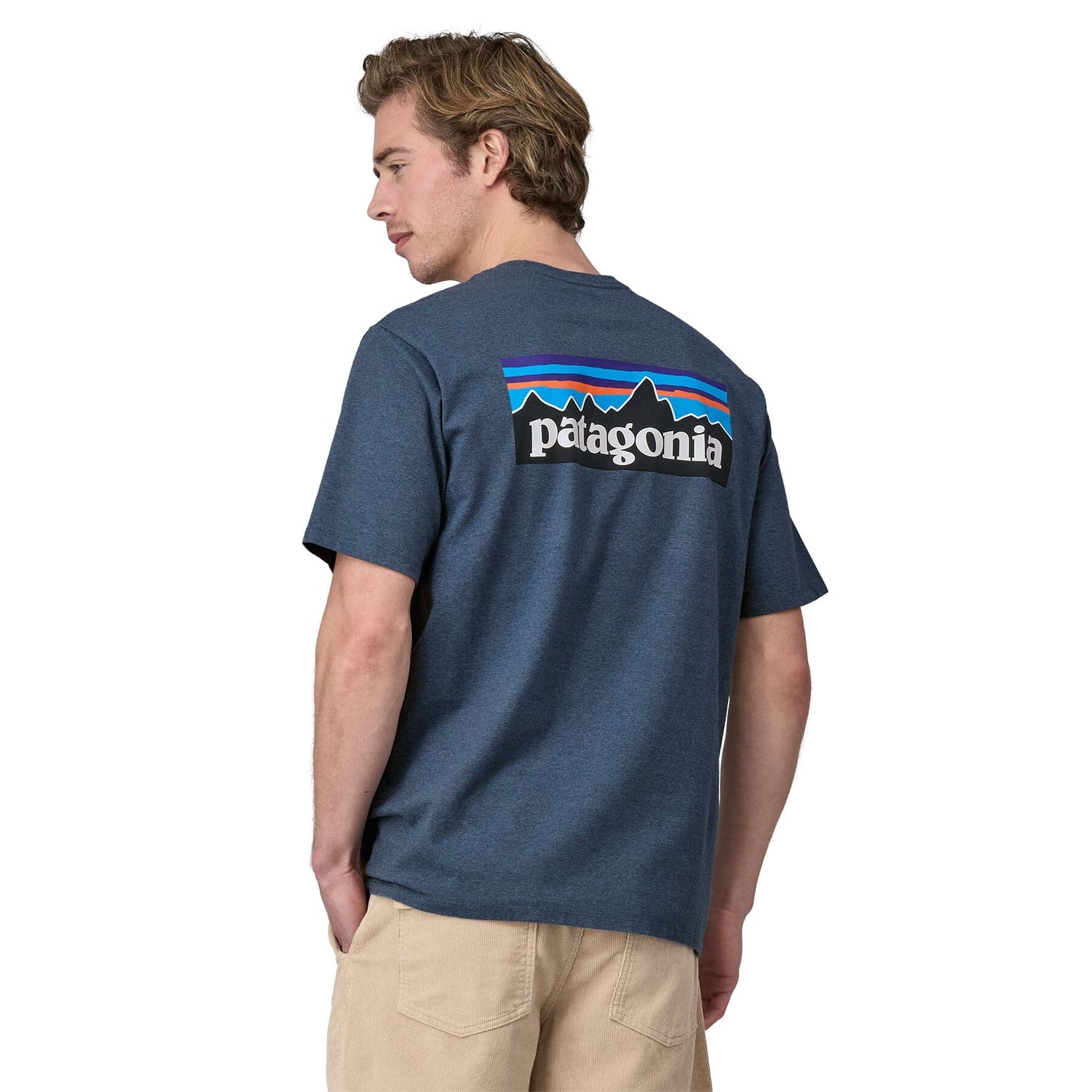 Patagonia - M's P-6 Logo Responsibili-Tee® - Recycled cotton - Weekendbee - sustainable sportswear