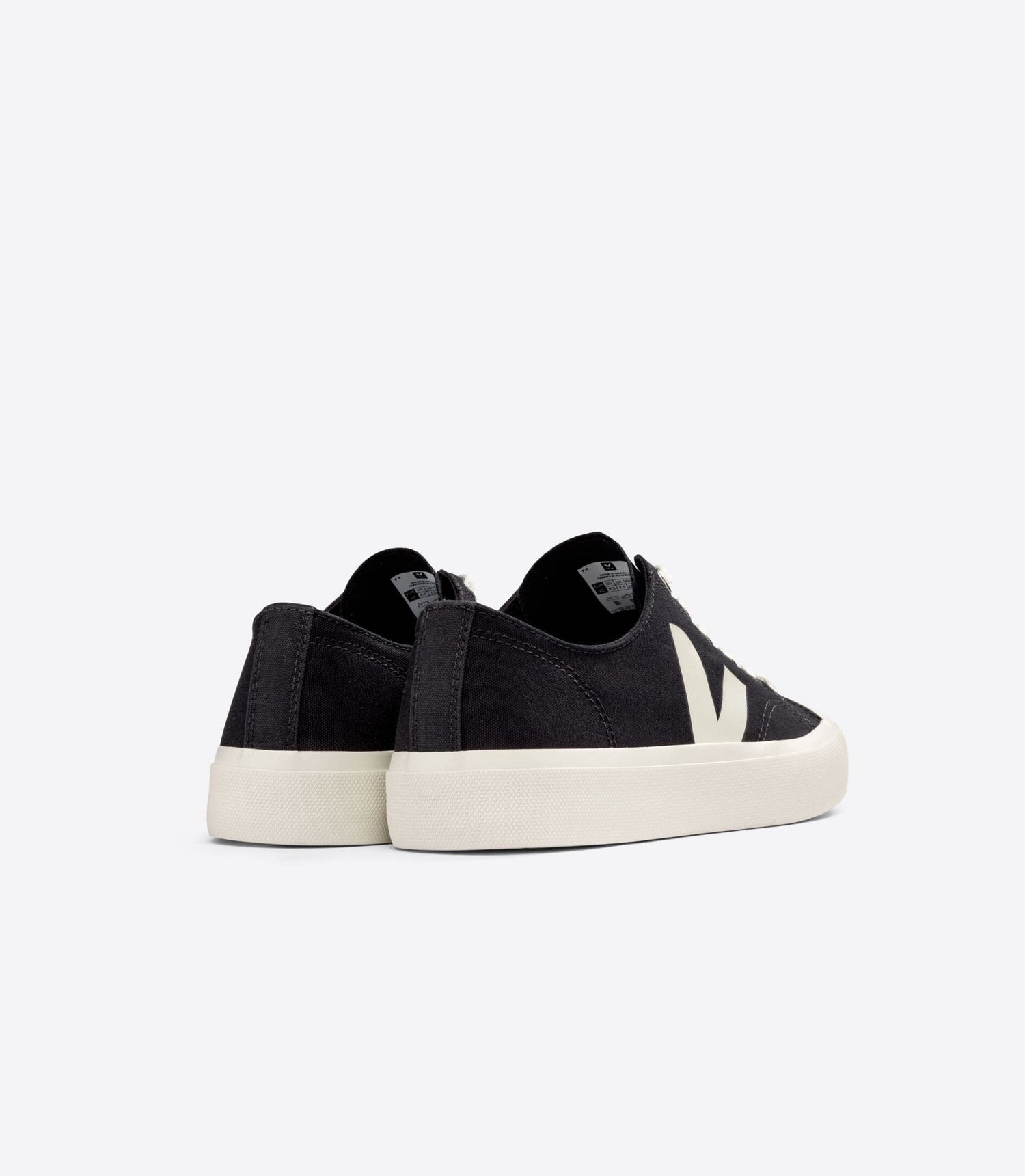 Veja M's Wata II Low Canvas - Organic and regenerative cotton Black Pierre Shoes