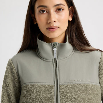 Röhnisch Phoebe Pile Jacket- Recycled polyester Vetiver Green Jacket