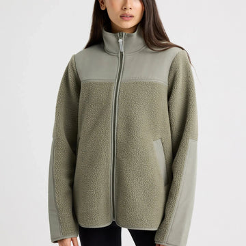 Röhnisch Phoebe Pile Jacket- Recycled polyester Vetiver Green Jacket