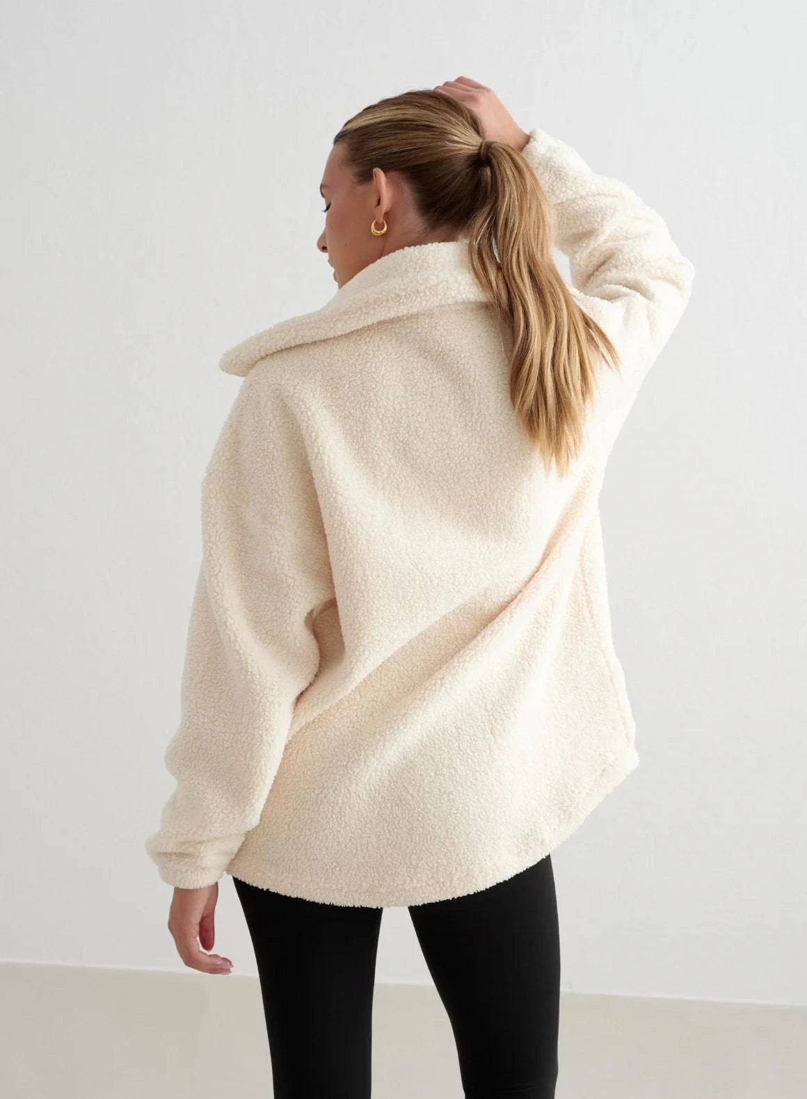 Aimn Pile Jacket Almond White Outerwear